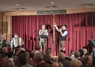 Gstanzl mit Karl und Hansi